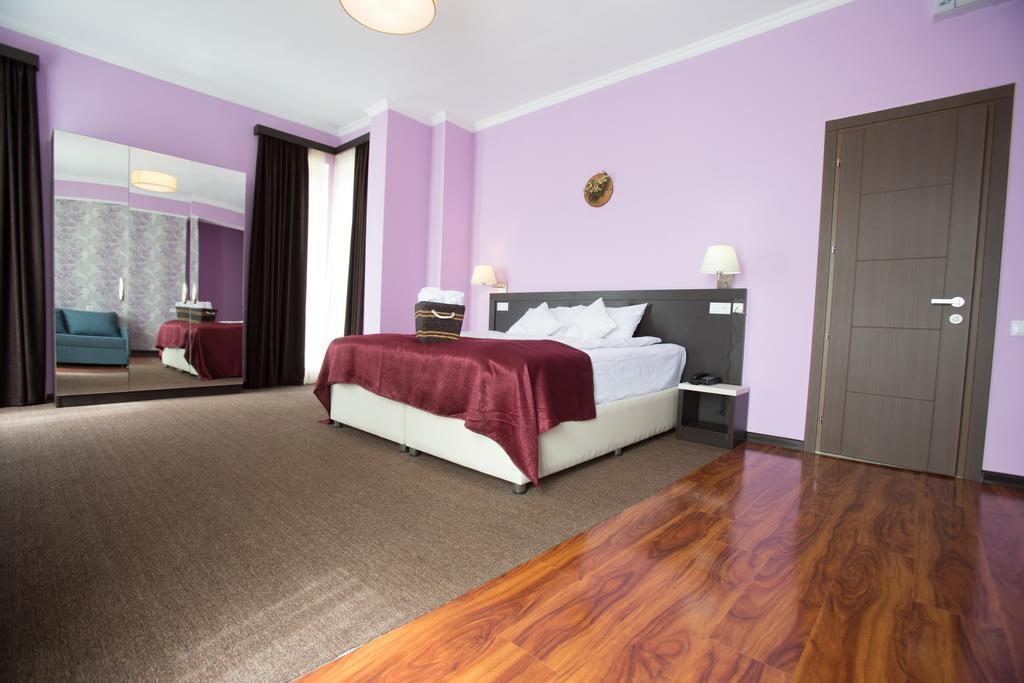 Hotel The One Boutique Tbilisi Exterior foto