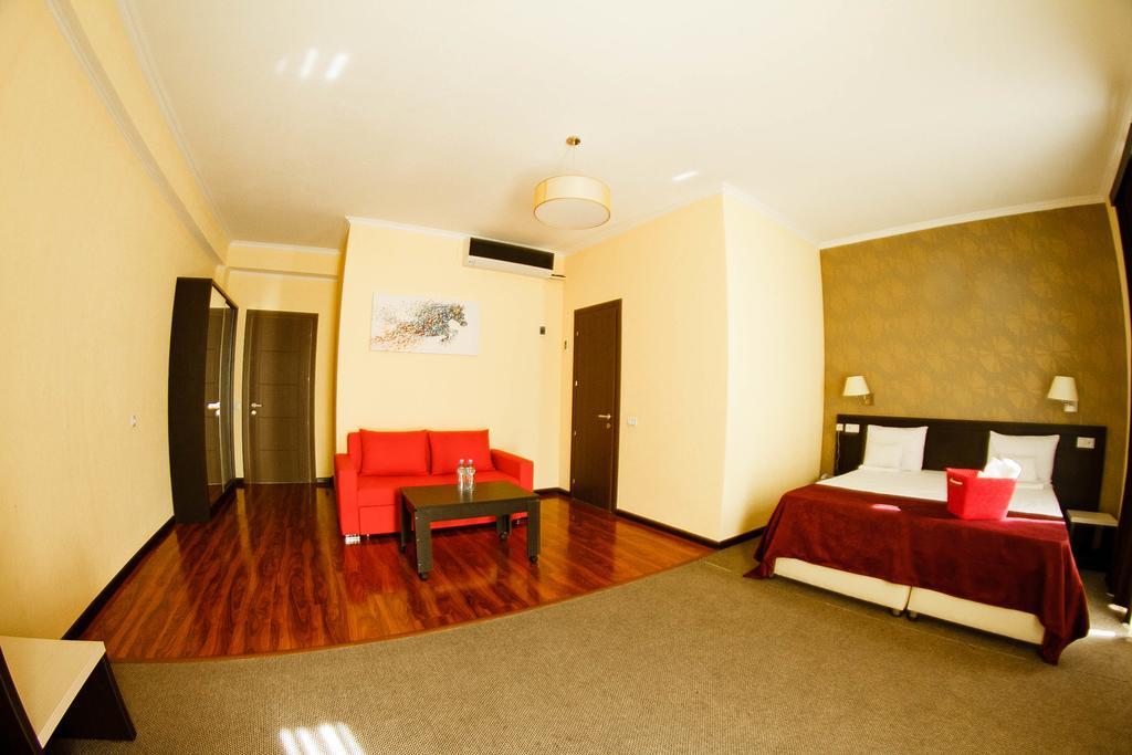 Hotel The One Boutique Tbilisi Exterior foto